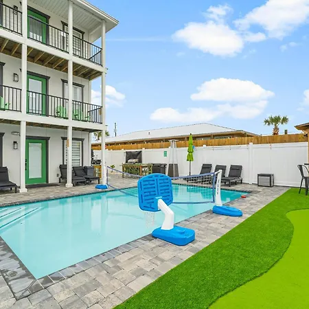 Lime And Dandy Pool Golf Grill Bar Games Near Beach